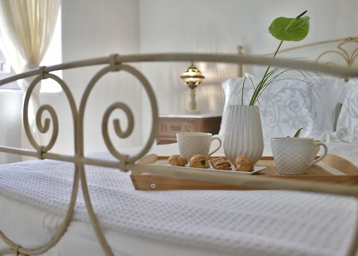 Alia Mansion By K&k Villa