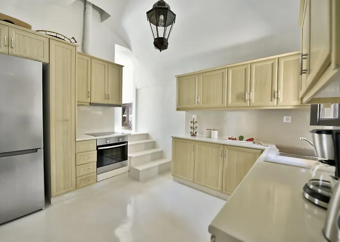 Alia Mansion By K&k Villa