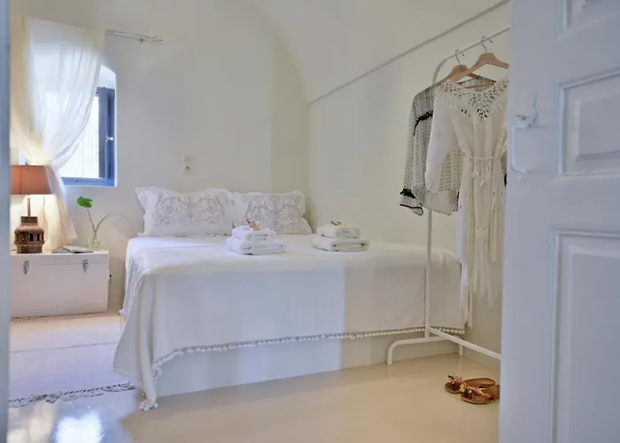 Alia Mansion By K&k Мегалохори