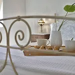 Alia Mansion By K&k Villa